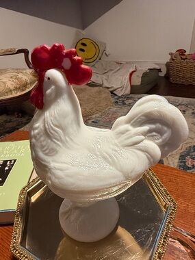 Westmoreland Milk Glass Standing Rooster Covered Candy Dish